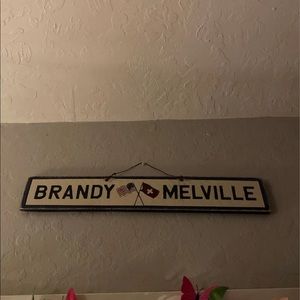 Brandy Melville Sign